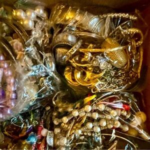 2 LBs pounds Huge Estate Sale jewelry lot